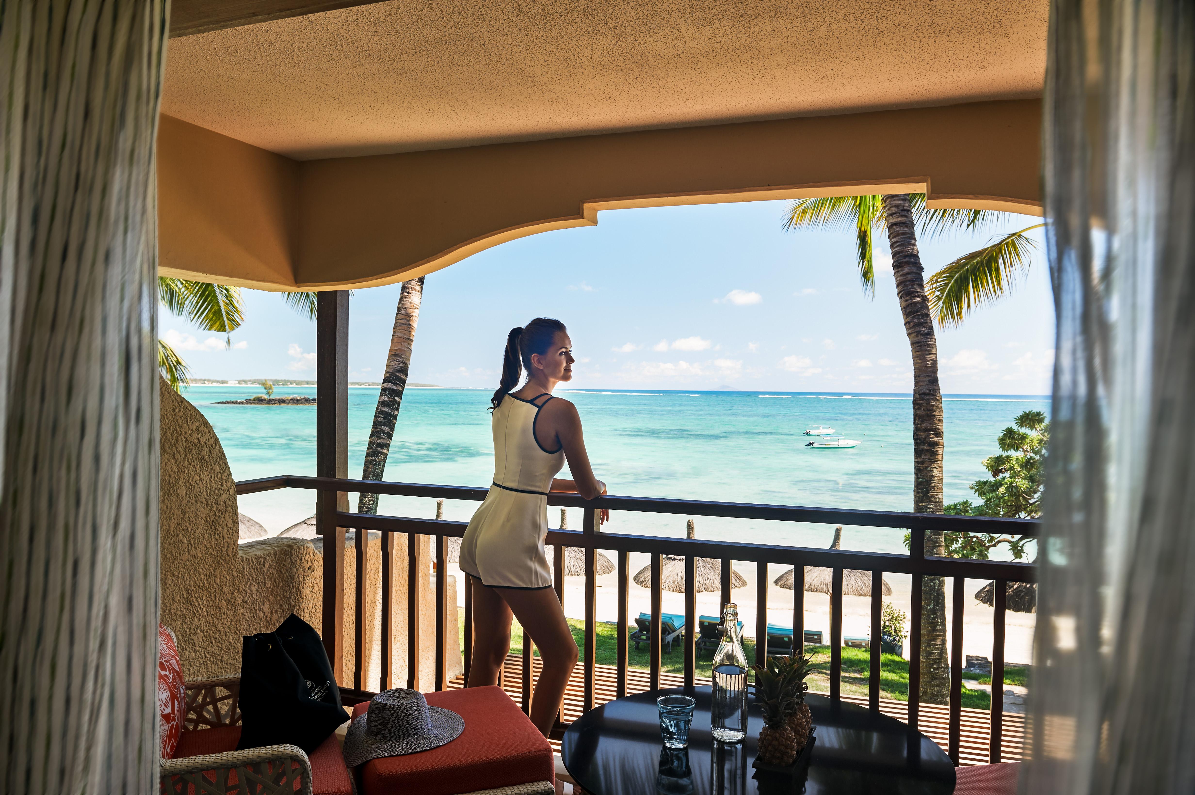 Constance Belle Mare Plage Hotel Exterior photo